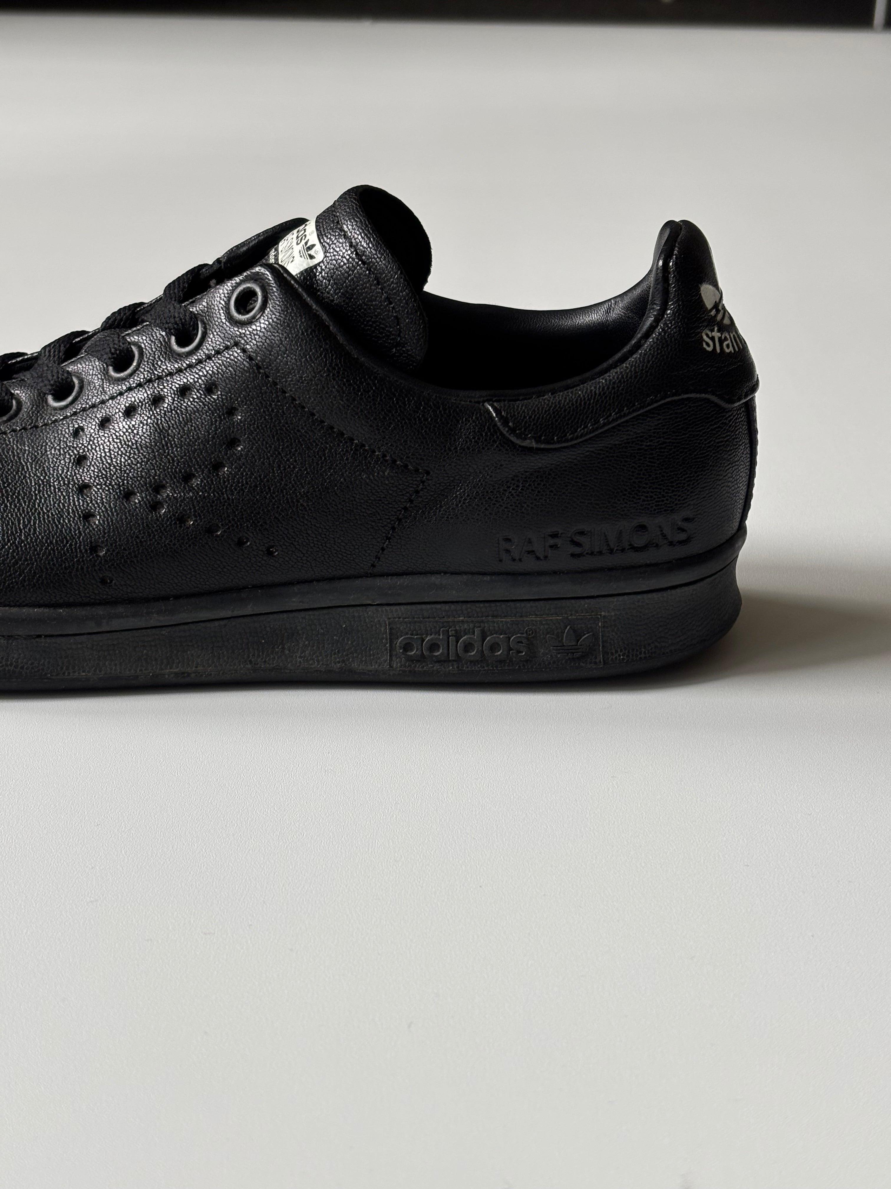 Adidas x Raf Simons Stan Smith Aged – Konkret