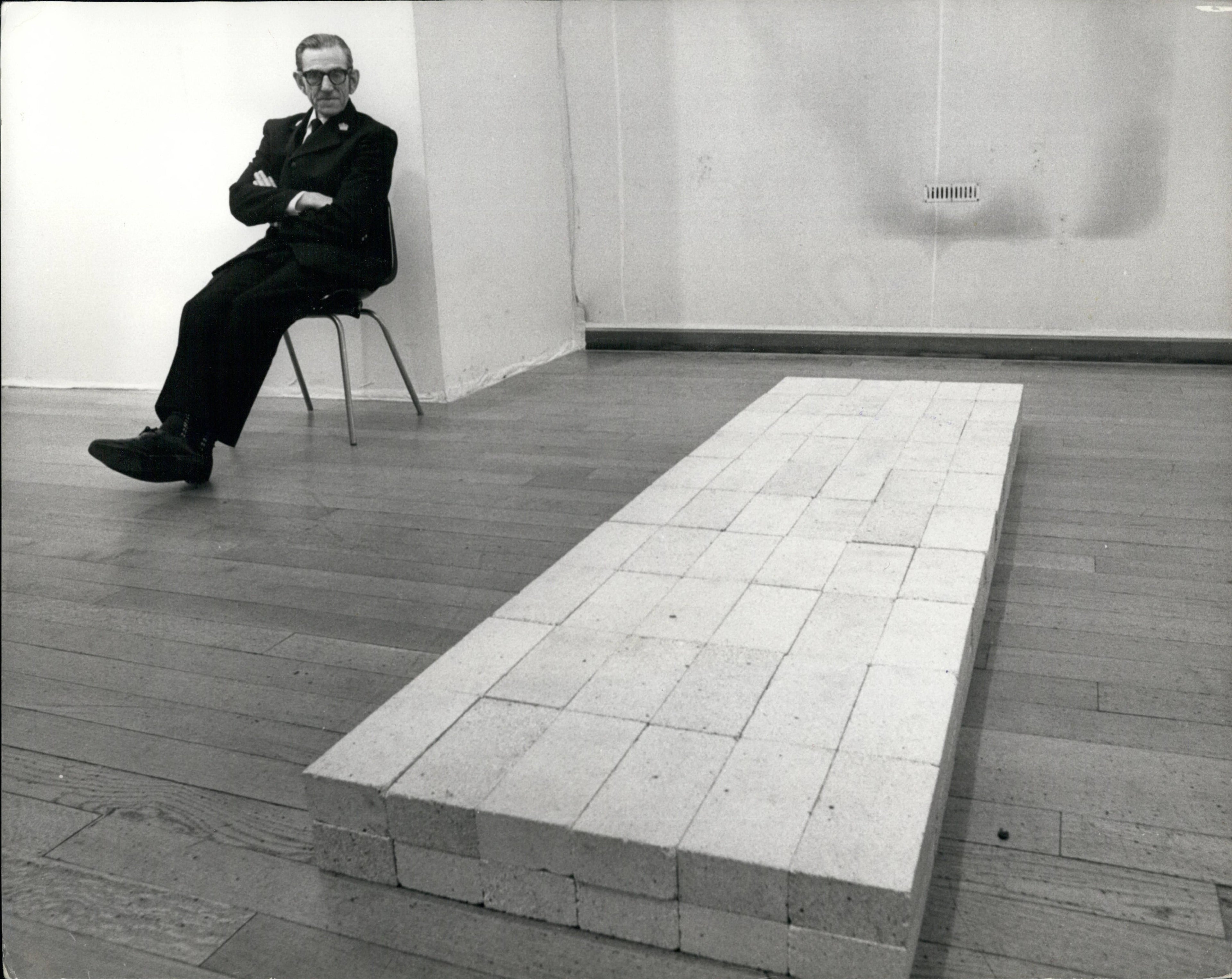 Carl Andre, Equivalent VIII, 1966